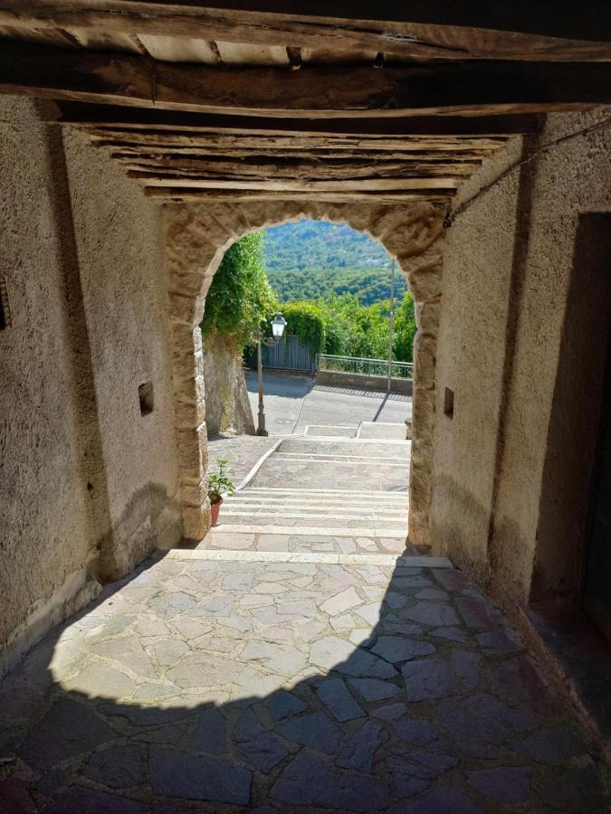 Casa Vacanze "Pietra Viva" Castelnuovo Parano Экстерьер фото